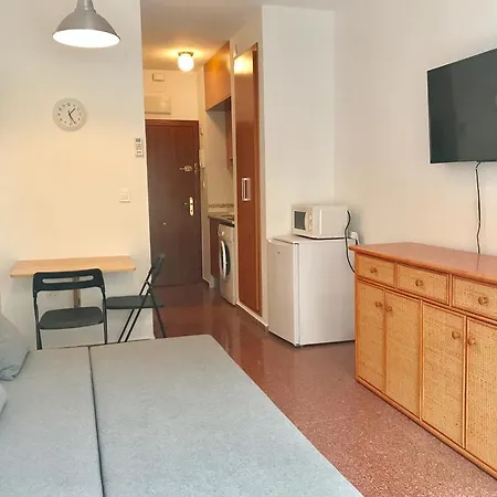 Apartment Economy Studio Calle La Loma 107
