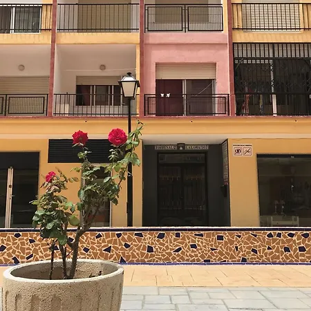 Economy Studio Calle La Loma 107